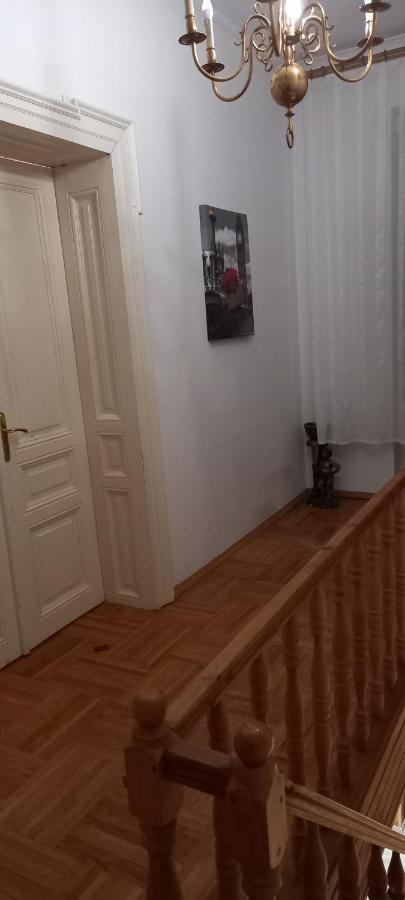 Двох Рівневі Апартаменти В Центрі 利沃夫 外观 照片