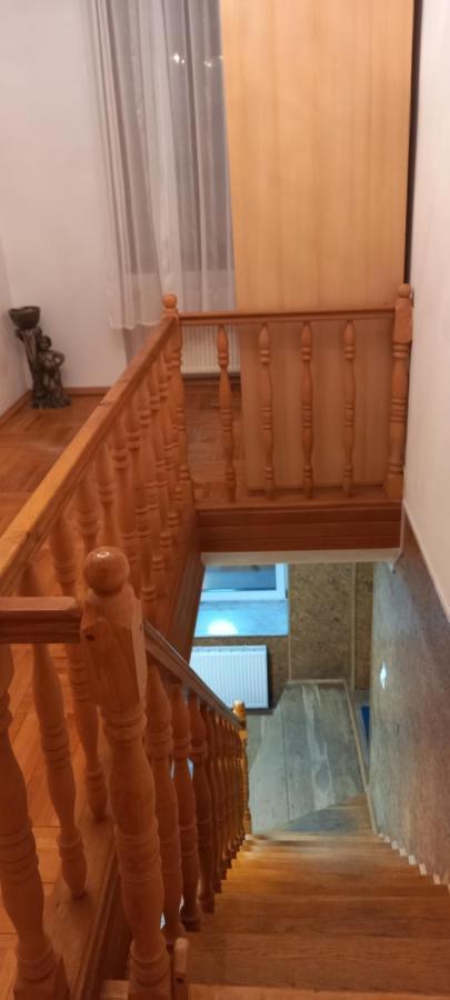 Двох Рівневі Апартаменти В Центрі 利沃夫 外观 照片
